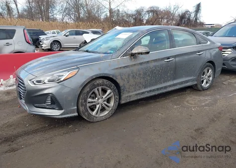 2018 Hyundai Sonata Limited z USA, uszkodzony, nr VIN 5NPE34AF6JH661849